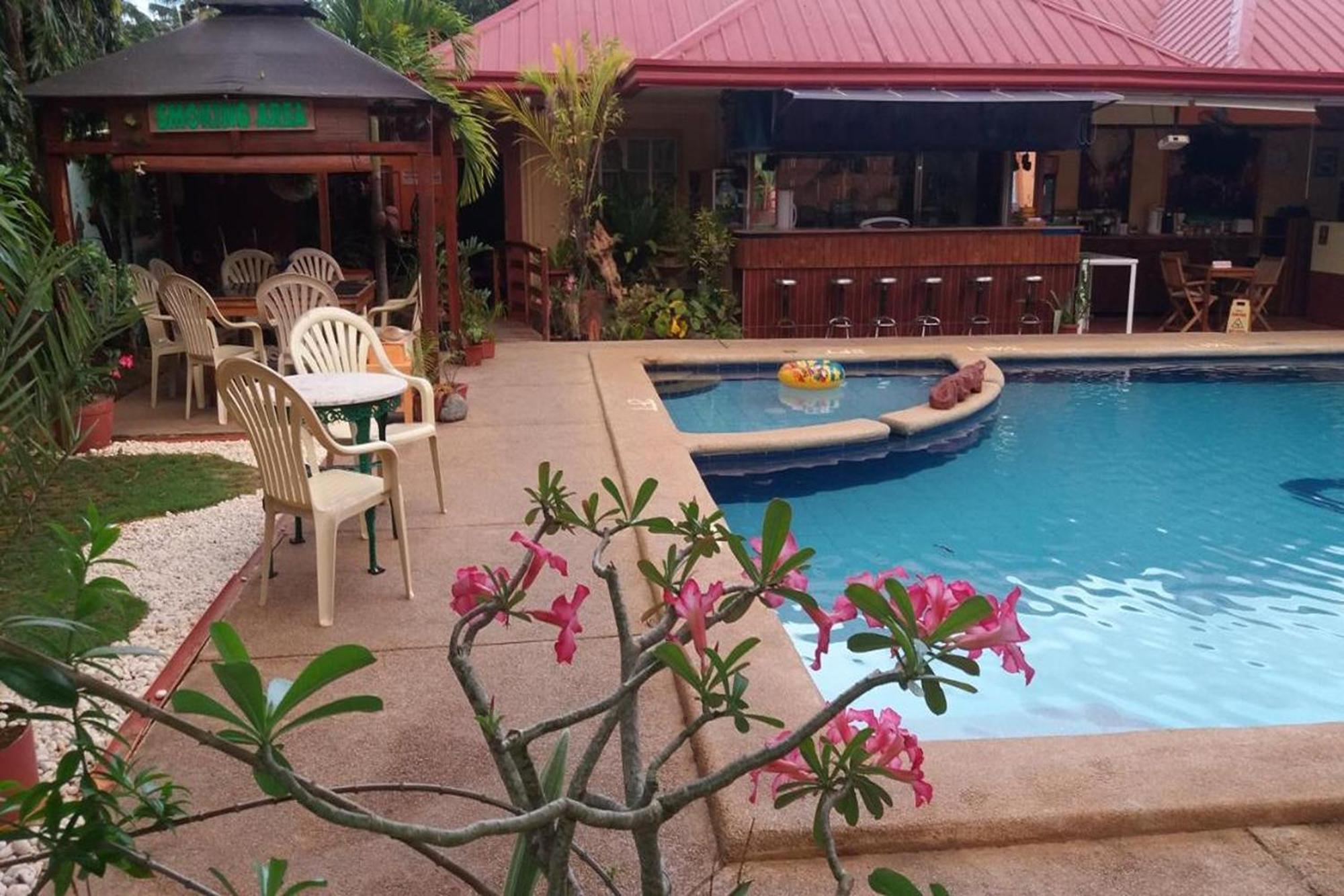 Citadel Bed&Breakfast Puerto Princesa Exterior foto